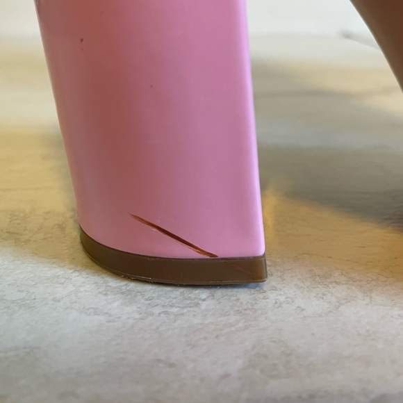 Pastel Pink Patent Steve Madden LYNDEN Booties - Picture 3 of 4